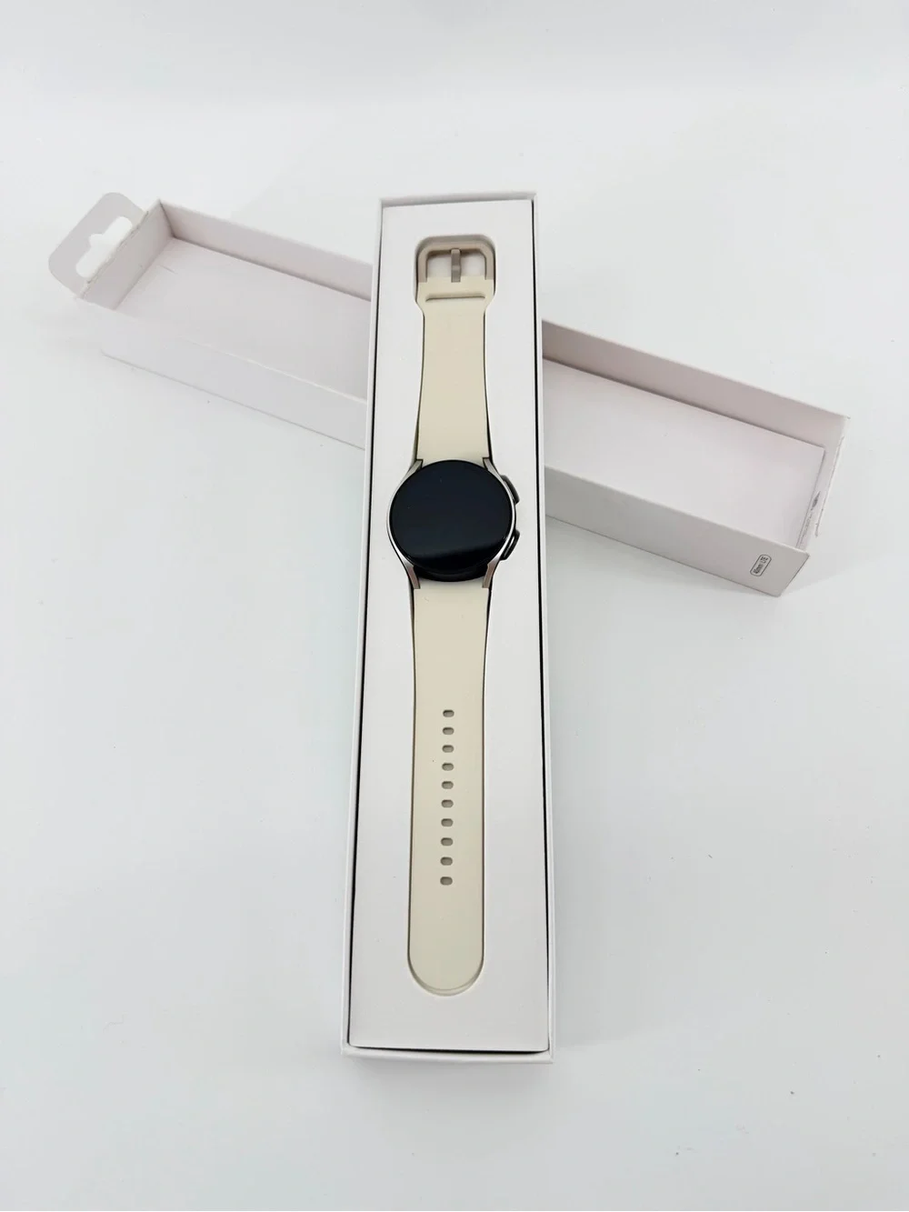 NIB Samsung Galaxy Watch6 40mm Band Smartwatch Never opened except for pics